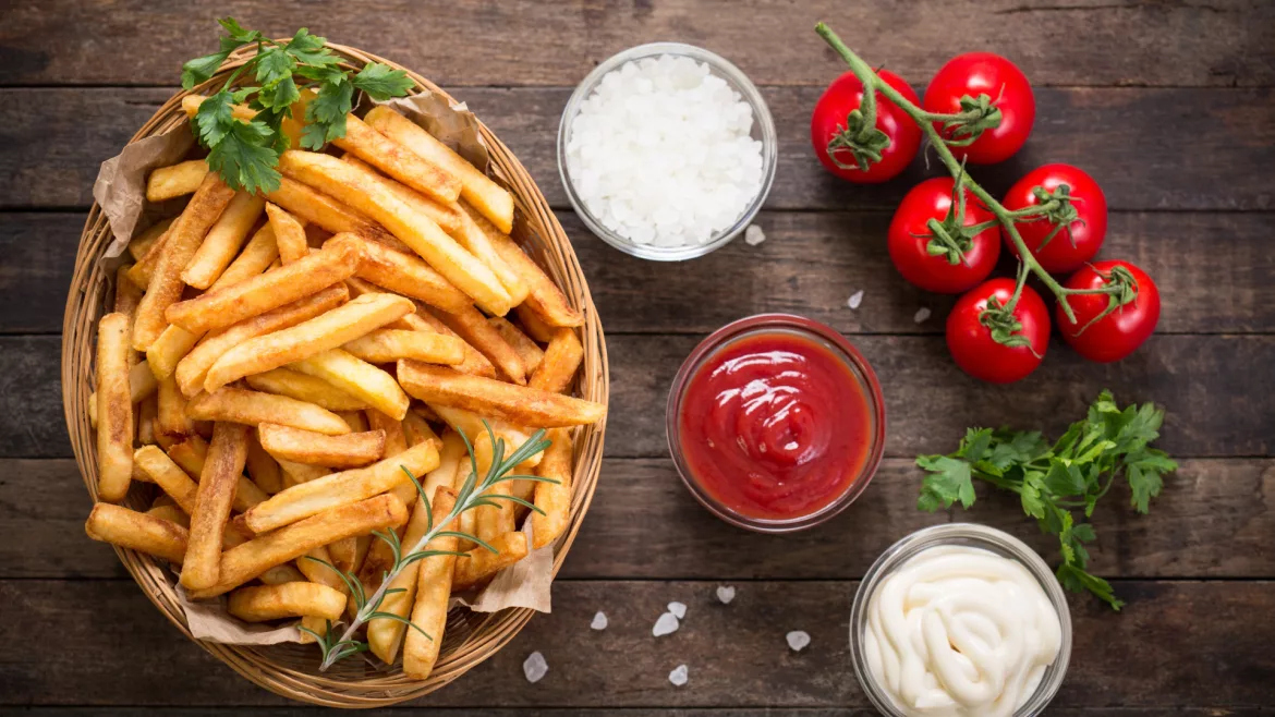 Chutný život portion-tomatoes-french-fries-1170x658 Jak připravit karotfel fri doma? Odpověď je zde! Zprávy  