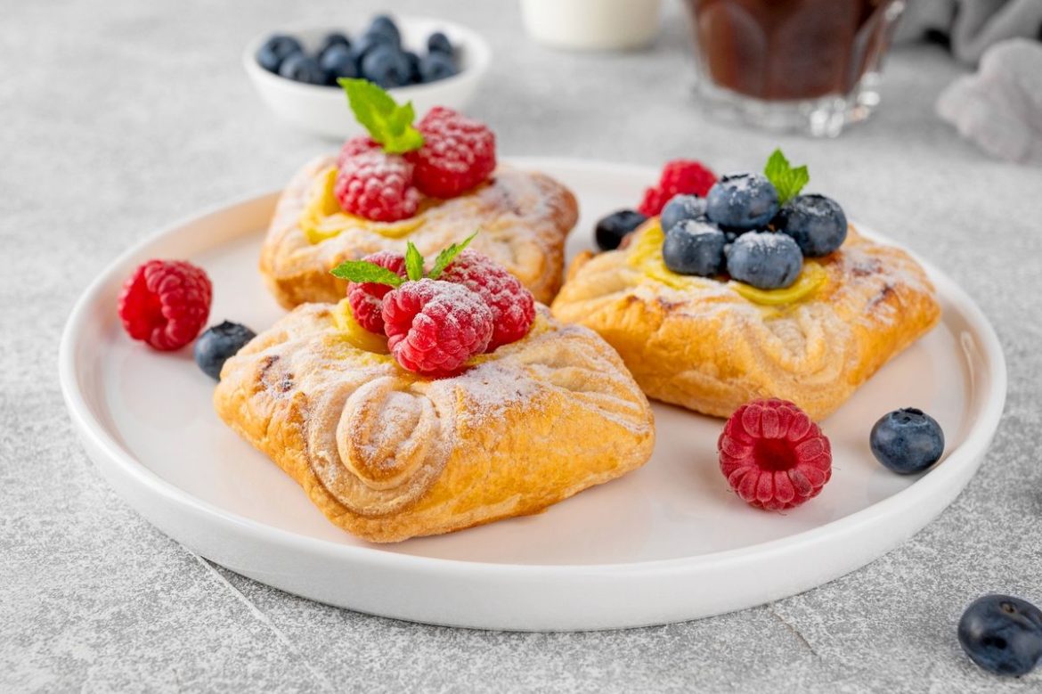 Chutný život Perfektni-listove-testo-Recept-pro-Zacatecniky-1746010292-1170x779 Perfektní listové těsto: Recept pro Začátečníky Moučné výrobky  
